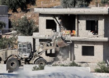 Israel investigates after videos show soldiers pushing bodies off West Bank roof