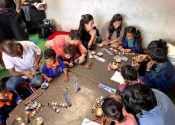 School Janey Tin Ghanta’: A Hike That Brings Urban Youth Closer to Rural School Struggles