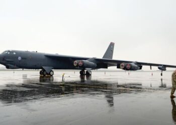 B-52 Stratofortress arrives in Middle East area from US amid Iranian threat