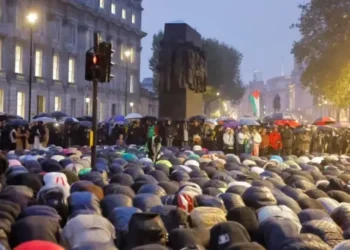 Blind Bulgarian predicts future including global conflict, Muslim rule