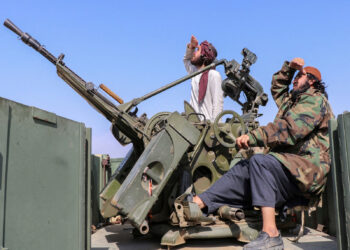 Tensions Escalate as Pakistan Launches Airstrikes on Afghan Cities, Defense Minister Declares ‘Open War’